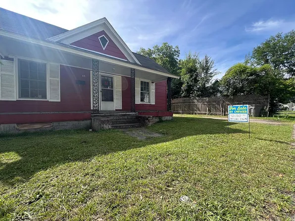 43 Bradford St, Lumberton, NC 28358