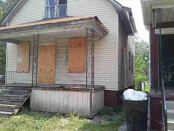 6254 Frontenac