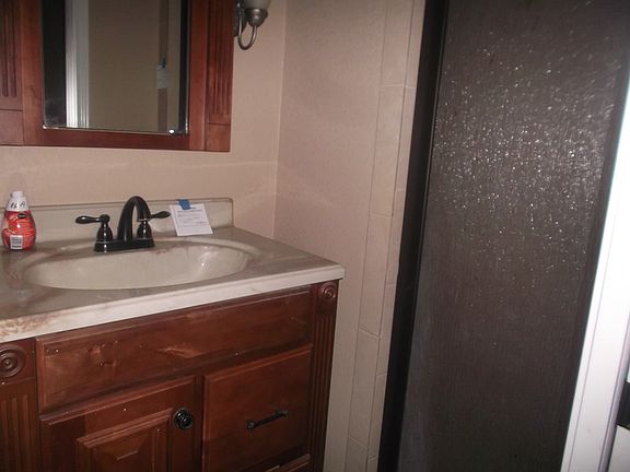 4th image of 1011 NW 8th Pl