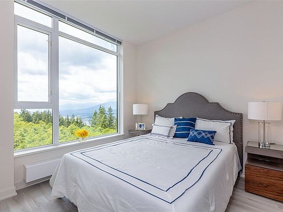 5th image of 8850 University Cres #405