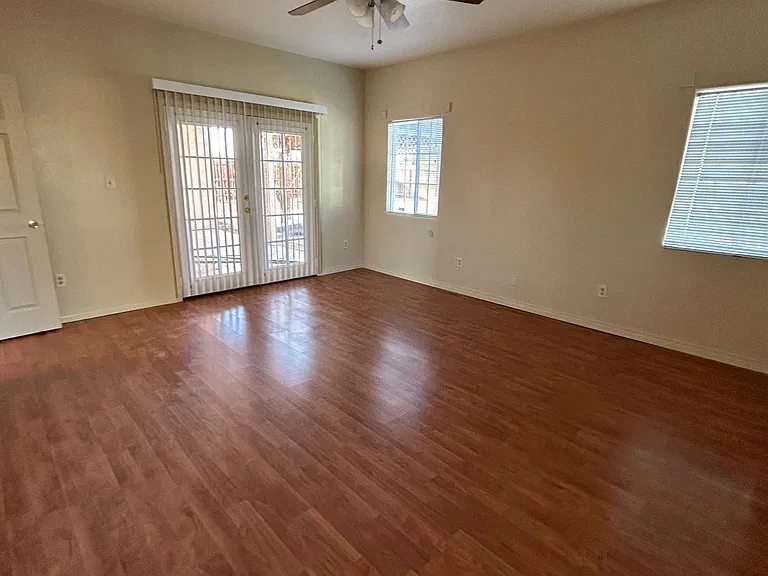 8797 Holly Ave — Photo 4