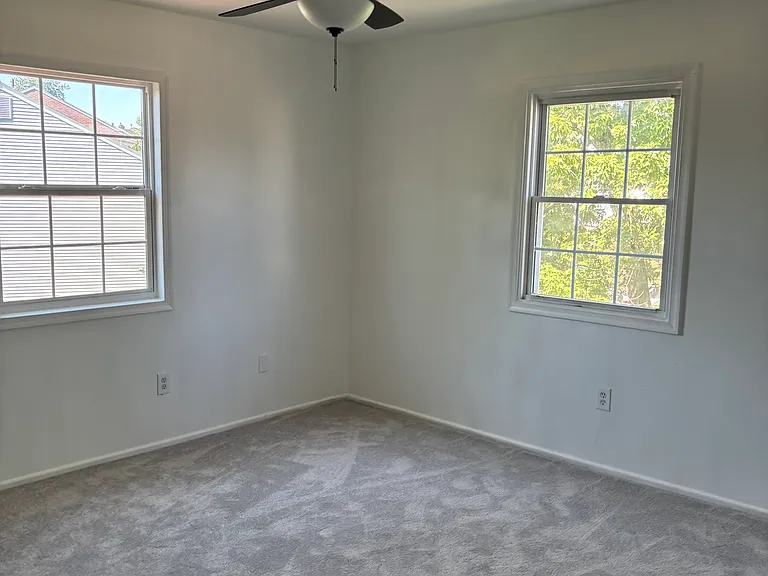 7526 Remington Rd — Photo 18
