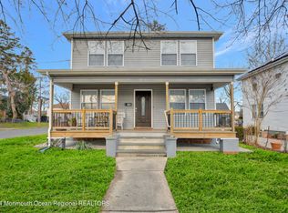 38 Sunset Ave E, Red Bank, NJ 07701