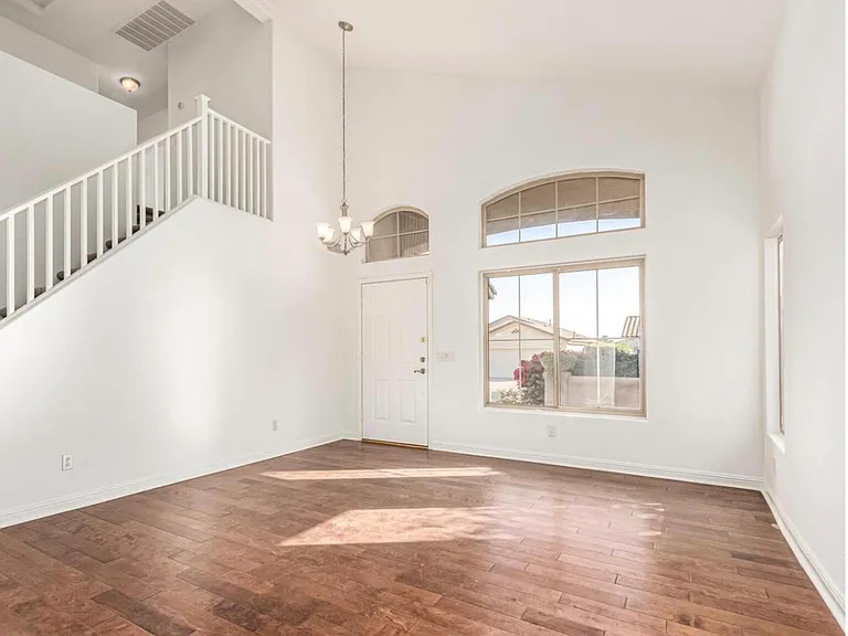 1710 W Hiddenview Dr — Photo 7