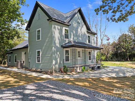 4th image of 593 Cedar Creek Rd