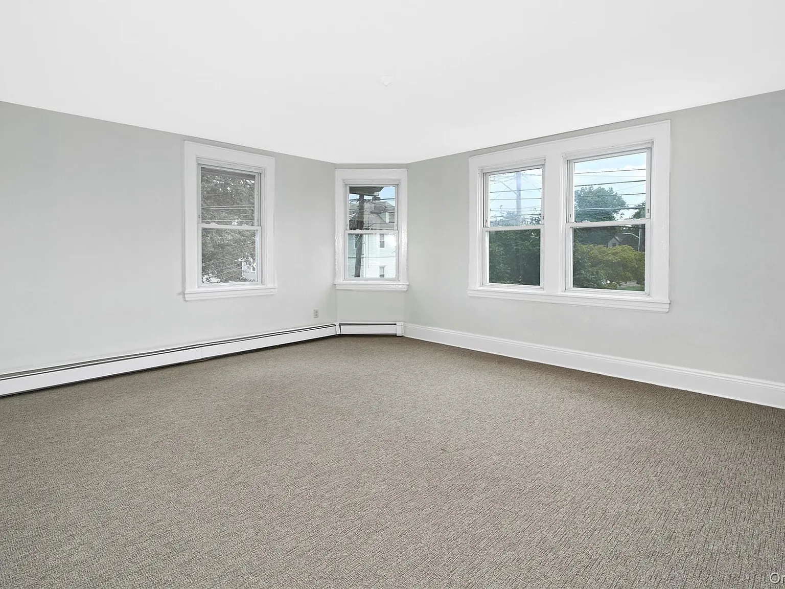 2 bed, 1.0 bath, 1039 sqft, $3,500 — Photo 4
