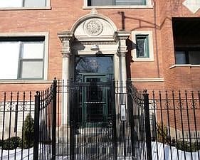 1st image of 5750 S King Dr #1