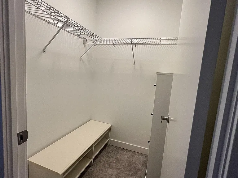 5220 Dundas St #D414 — Photo 26