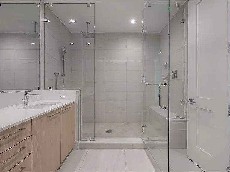 275 1st Ave S #1504 — Photo 37