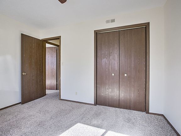 5th image of 1025 E St #302