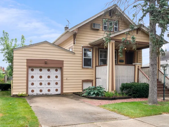17 N Chester Ave, Park Ridge, IL 60068