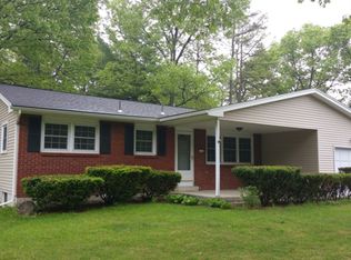 27 Scotchpine Dr, Voorheesville, NY 12186