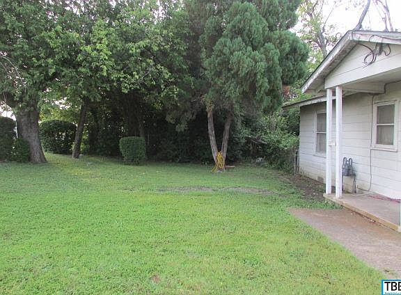 2nd image of 1717 E Avenue H
