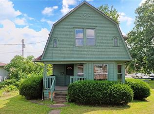 13 Neil St, Niles, OH 44446