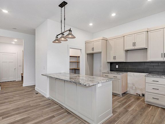3rd image of 2929 W Marty Street