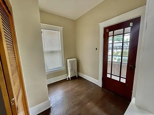 556 Mercer St — Photo 7