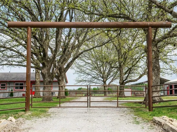 6721 Read Rd, Pleasanton, KS 66075