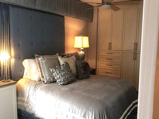 Sold by Sotheby's International Realty | media 9