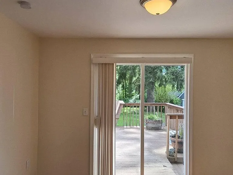 flex space sliding door access to deck
