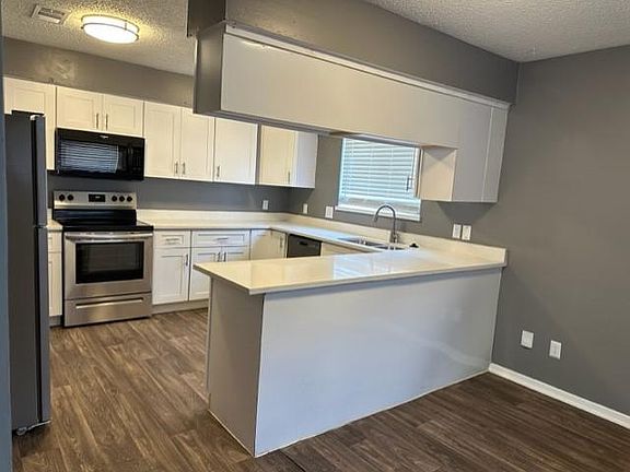3rd image of 410 Towne House Ln #2