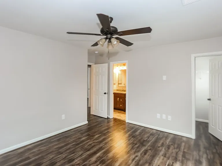 3620 Luton Ct — Photo 9
