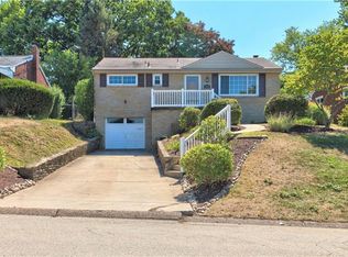 458 Balconade Dr, Pittsburgh, PA
