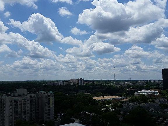 3rd image of 565 Peachtree St NE Unit 1706