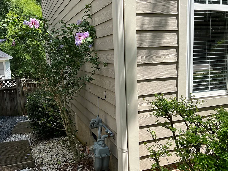 10721 Cokesbury Ln — Photo 32