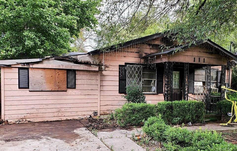1st image of 111 Flowers St