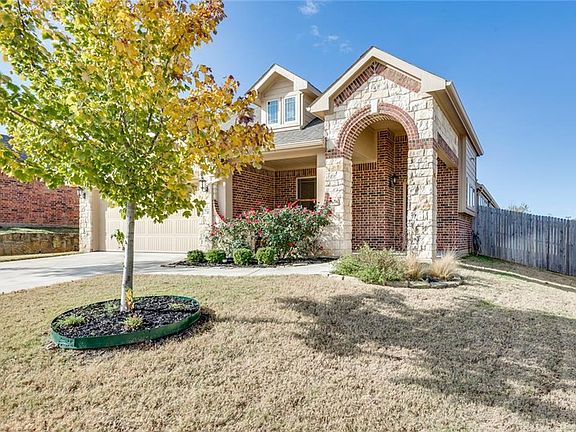 3rd image of 716 Stribling Dr