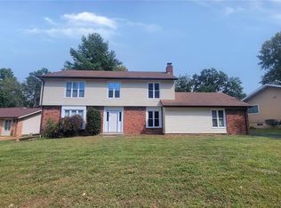 12518 Woodstream Dr, Saint Louis, MO