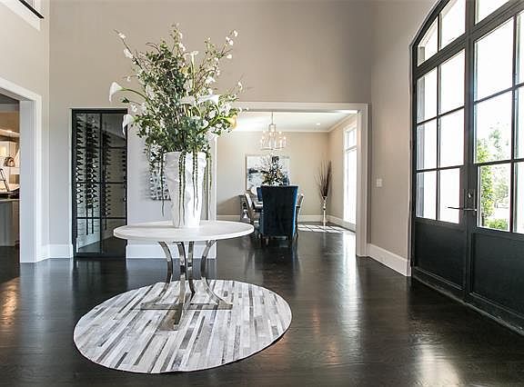 4th image of 3824 Newman Blvd