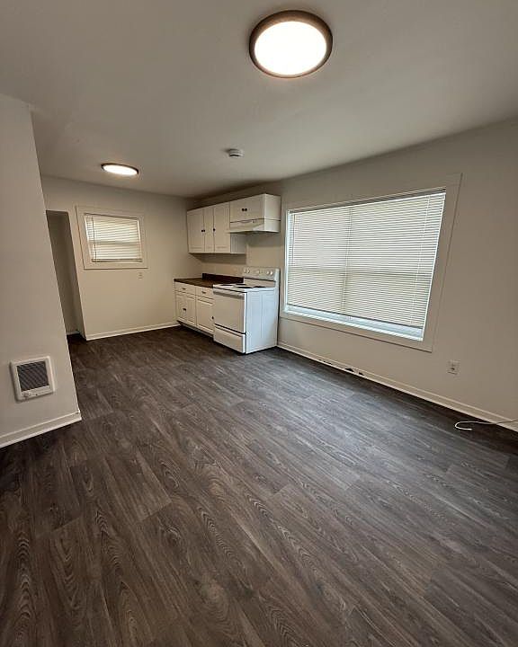 2nd image of 410 12th Ave