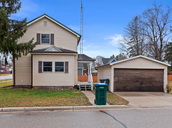 103 W Park St, Wautoma, WI 54982