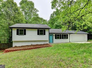 1018 Wayne Dr, Snellville, GA 30078