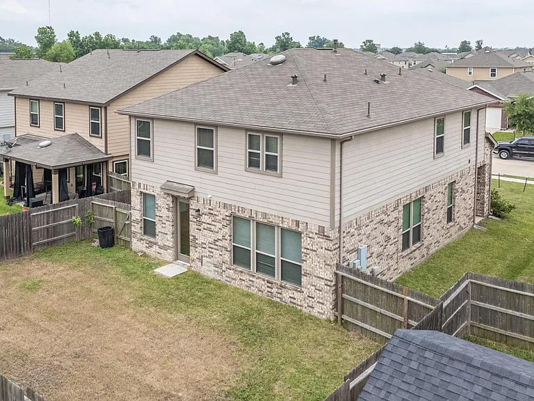 2518 Boxwood Park Ln — Photo 10