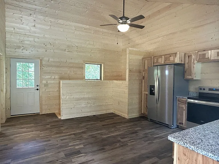 149 Oliver Ln — Photo 3