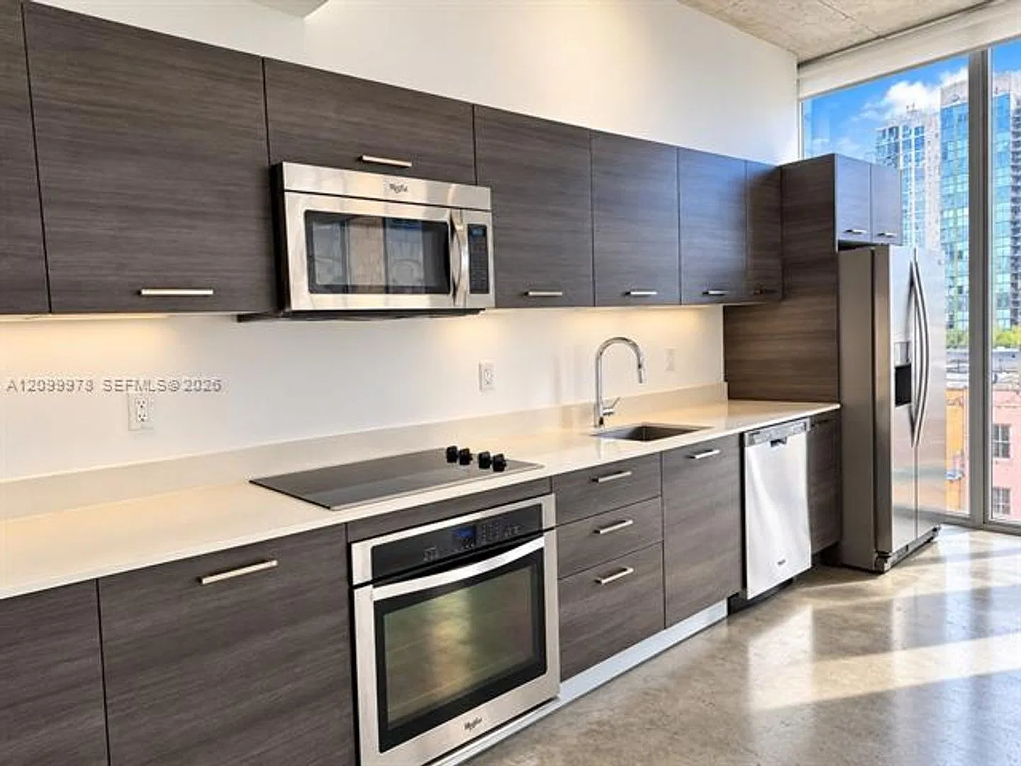 151 SE 1st St cu-1202, Miami, FL 33131 — Photo 1