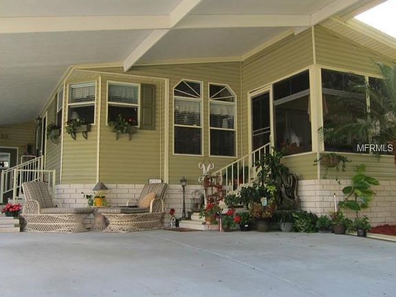 2nd image of 10201 Oak Forest Dr