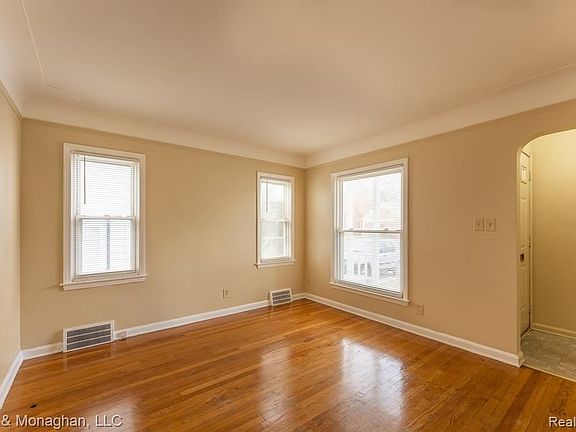 5th image of 20630 Kingsville St