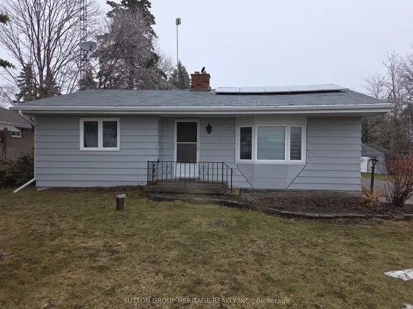 2020 Sturgeon Rd, Kawartha Lakes, ON K0M 1L0