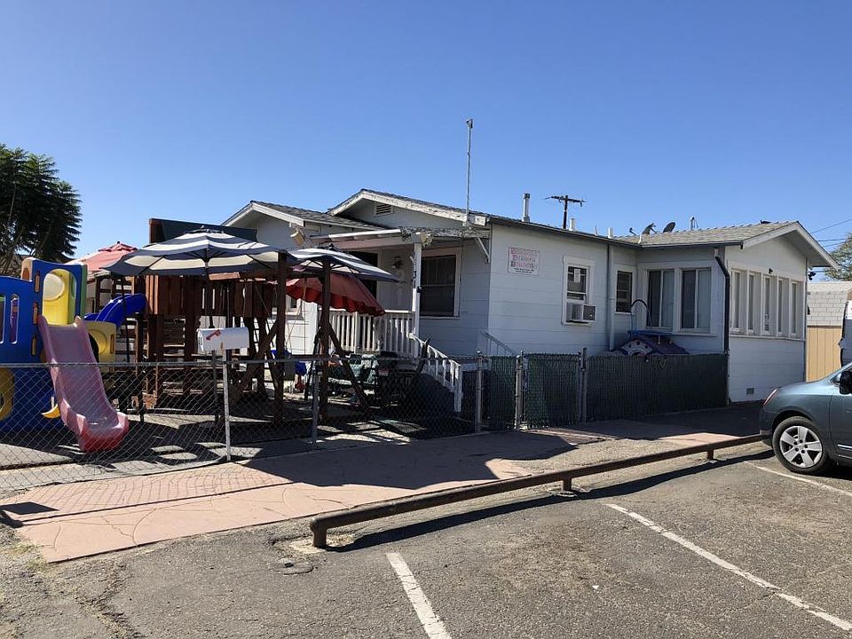 1st image of 31 S Anacapa St