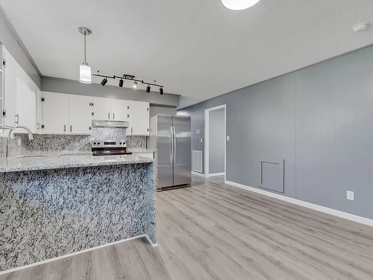 310 McDonald Dr — Photo 11