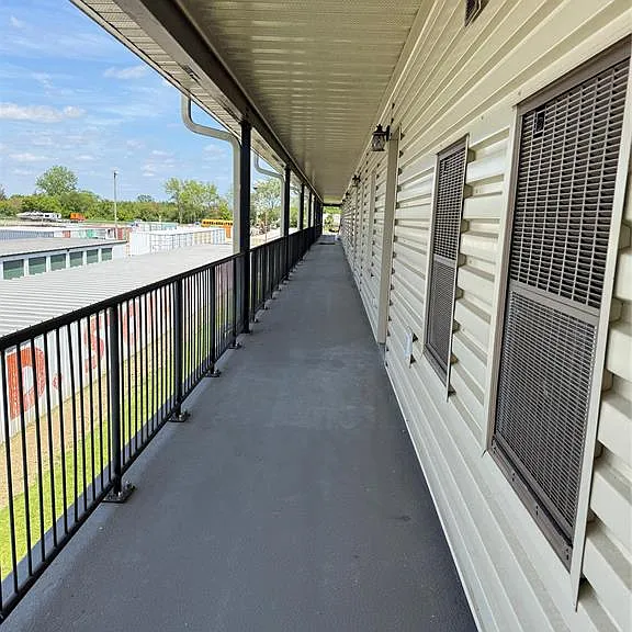 15 Renaud Dr #201 — Photo 9