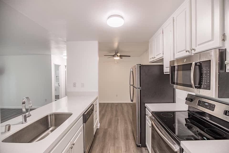 1st image of 7317 Haskell Ave #311A