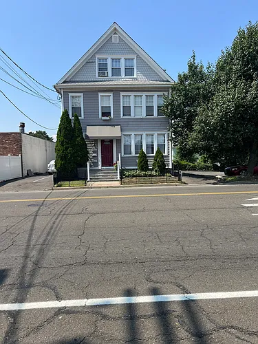 512 Commerce Dr Photo 1