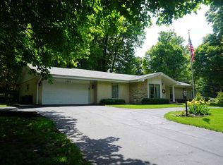 1803 Homewood Dr, Rockford, IL 61108