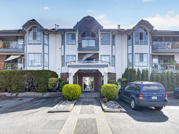 5646 200th St #204, Langley, BC V3A 1M8