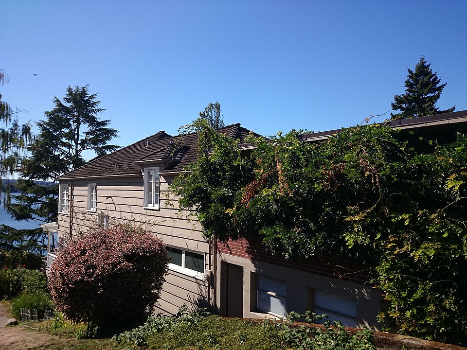 2nd image of 3151 W Laurelhurst Dr NE