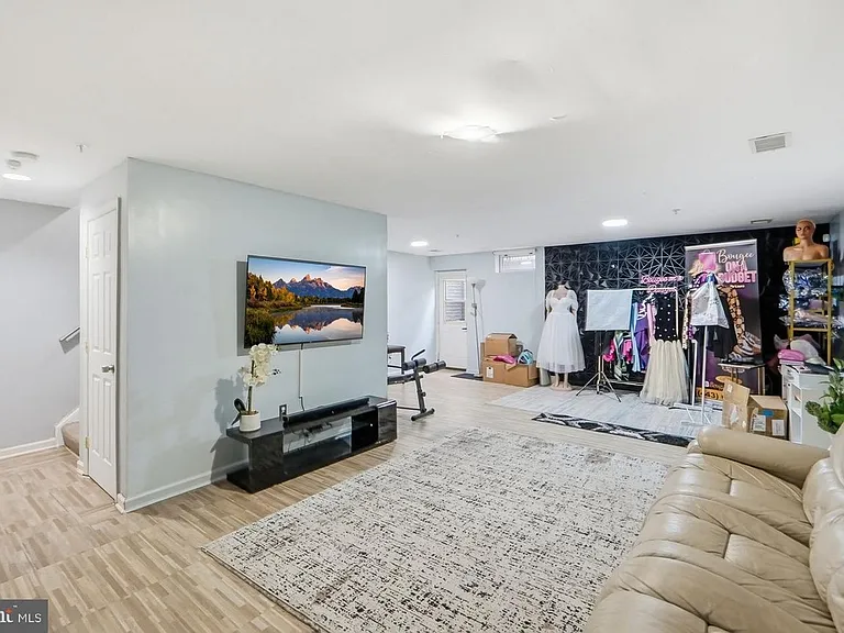 12208 Quintette Ln — Photo 21